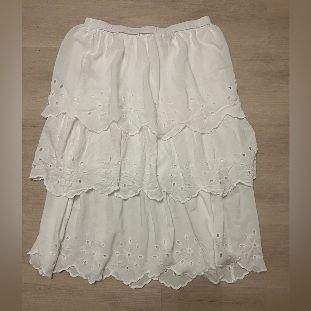 White Tiered Maxi Skirt for Resort Wear - Picture 2 of 5